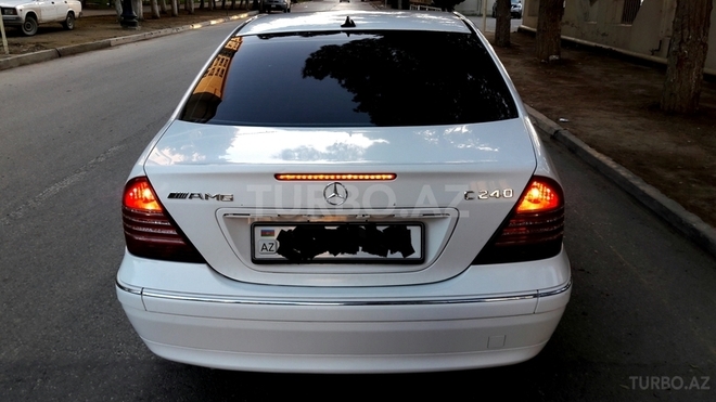 Mercedes C 240 2001, 107,000 km - 2.6 l - Bakı
