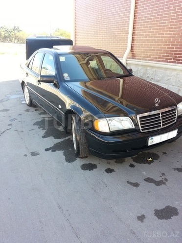 Mercedes C 200 1999, 180,000 km - 2.0 л - Bakı