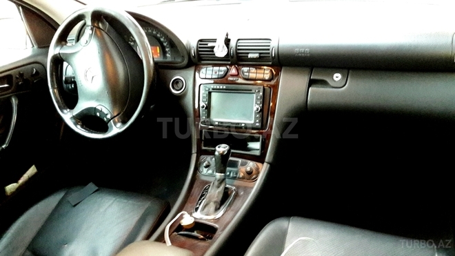 Mercedes C 240 2001, 107,000 km - 2.6 l - Bakı