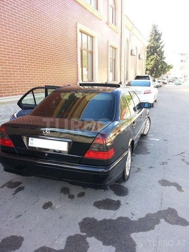 Mercedes C 200 1999, 180,000 km - 2.0 л - Bakı