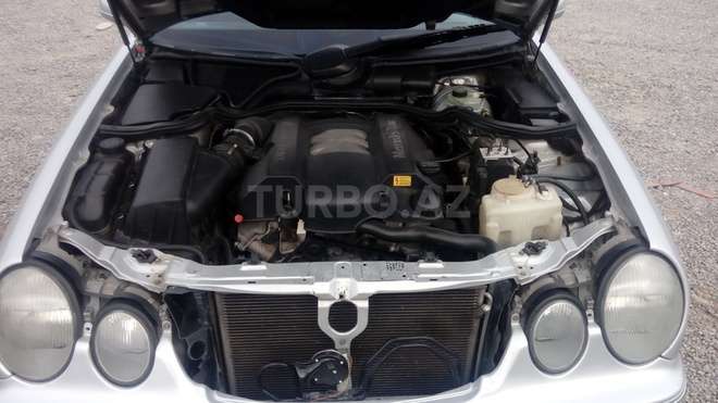 Mercedes E 240 2000, 198,400 km - 2.4 l - İmişli