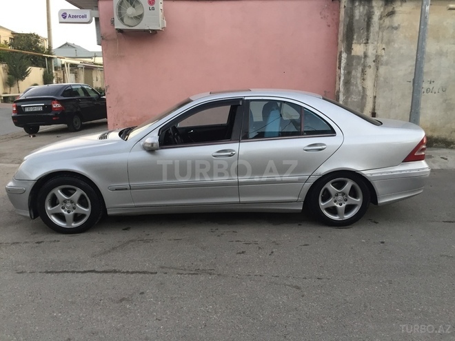 Mercedes C 240 2000, 300,000 km - 2.6 l - Bakı