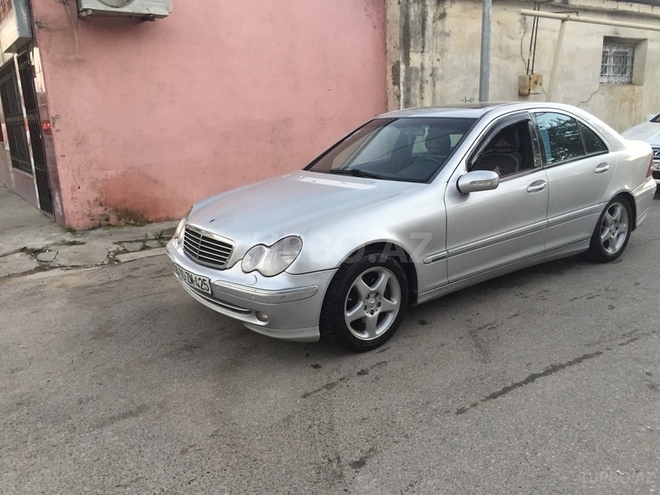 Mercedes C 240 2000, 300,000 km - 2.6 l - Bakı