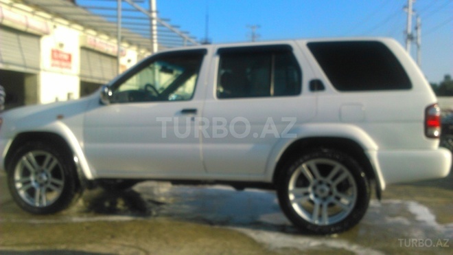 Nissan Pathfinder 2002, 220,000 km - 3.3 l - Bakı