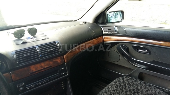 BMW 523 1998, 216,000 km - 2.5 l - Bakı