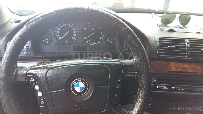 BMW 523 1998, 216,000 km - 2.5 l - Bakı