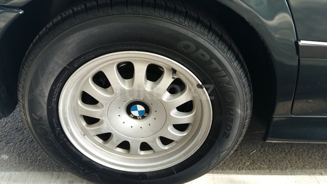 BMW 523 1998, 216,000 km - 2.5 l - Bakı