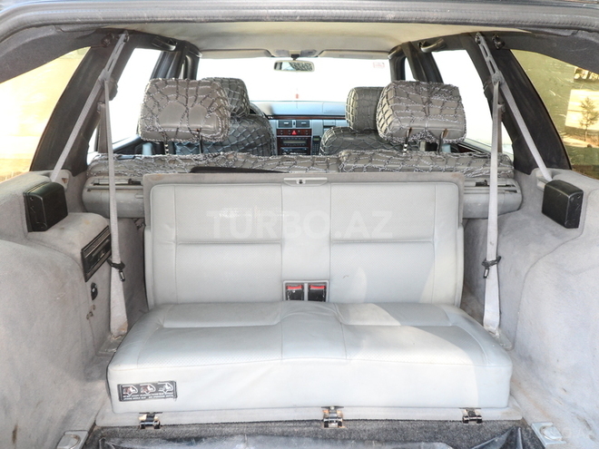 Mercedes E 240 1998, 290,000 km - 2.4 л - Sumqayıt