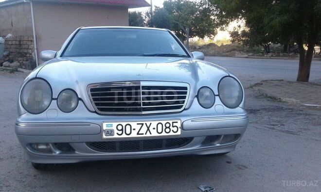 Mercedes E 270 2000, 240,000 km - 2.7 l - Bakı
