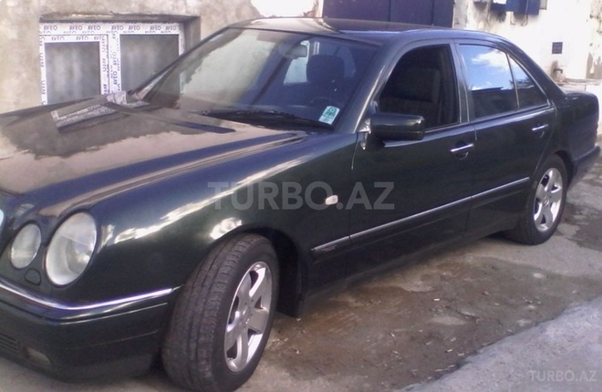 Mercedes E 320 1996, 289,000 km - 3.2 l - Bakı