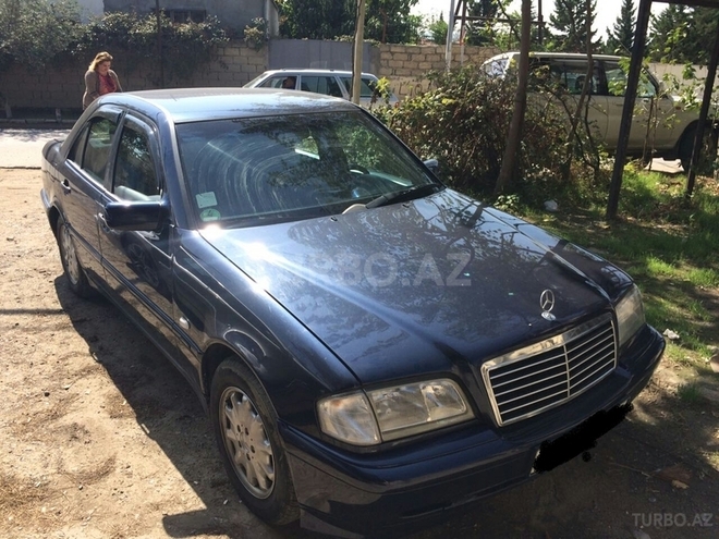 Mercedes C 200 1999, 219,000 km - 2.0 l - Bakı