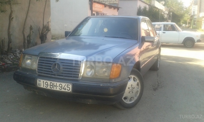 Mercedes E 200 1989, 400,000 km - 2.0 l - Beyləqan