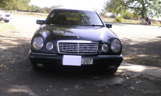 Mercedes E 230 1997, 211,799 km - 2.3 l - Gəncə