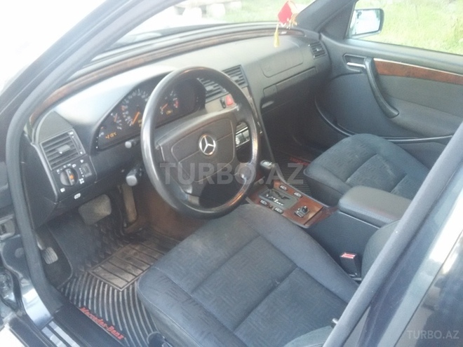Mercedes C 180 1997, 237,374 km - 1.8 l - Bakı