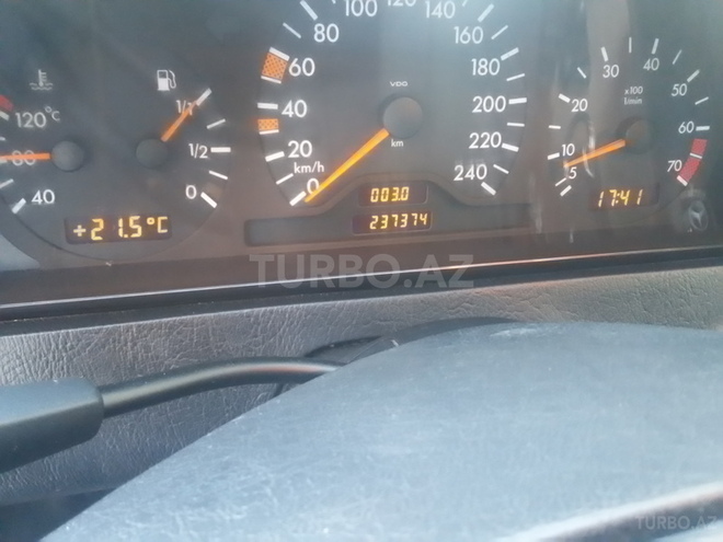 Mercedes C 180 1997, 237,374 km - 1.8 l - Bakı