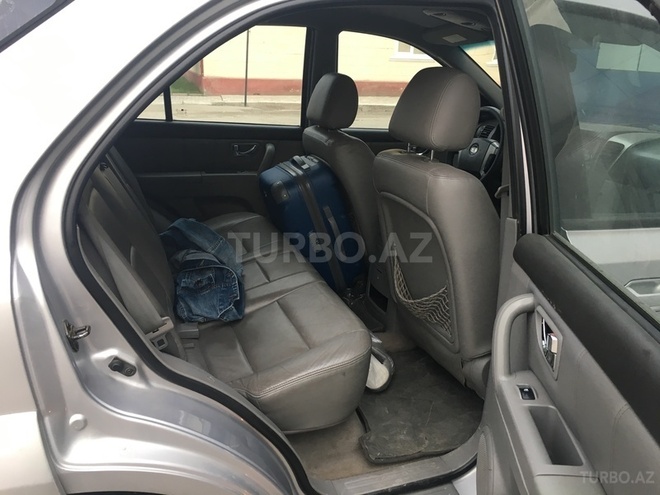 Kia Sorento 2005, 310,000 km - 2.5 l - Bakı