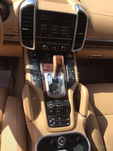 Porsche Cayenne 2010, 39,000 km - 4.8 л - Bakı
