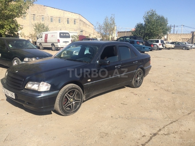 Mercedes C 180 1999, 230,000 km - 1.8 l - Bakı
