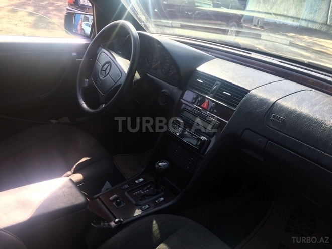 Mercedes C 180 1999, 230,000 km - 1.8 l - Bakı