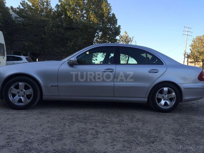 Mercedes E 270 2002, 325,000 km - 2.7 л - Biləsuvar