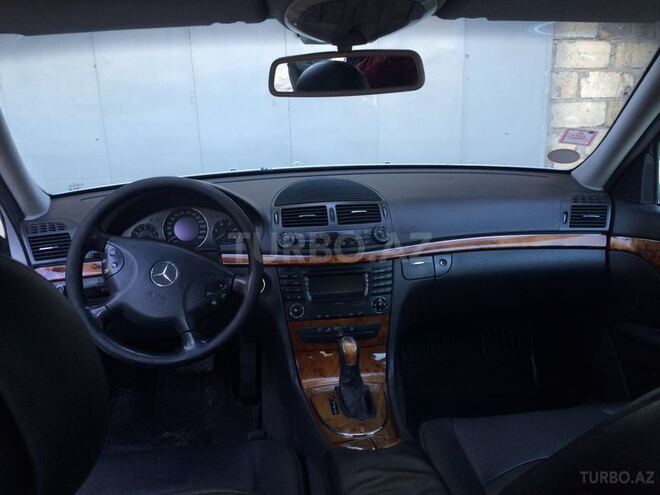 Mercedes E 270 2002, 325,000 km - 2.7 л - Biləsuvar