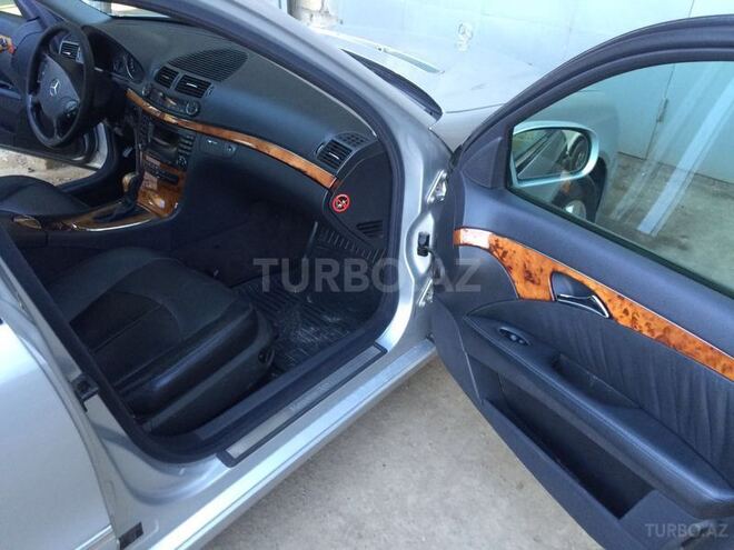 Mercedes E 270 2002, 325,000 km - 2.7 л - Biləsuvar