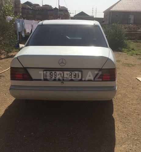 Mercedes E 230 1989, 626,632 km - 0.2 l - Bakı