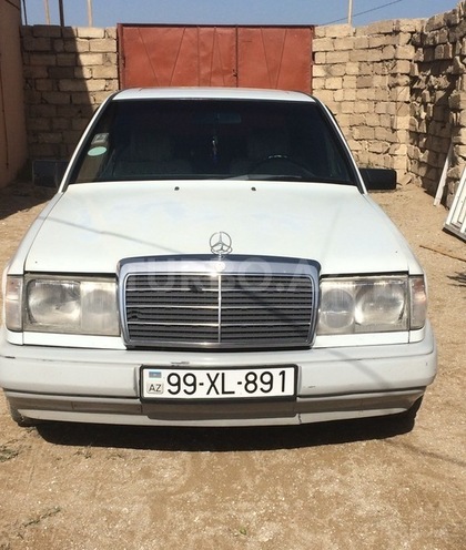 Mercedes E 230 1989, 626,632 km - 0.2 l - Bakı