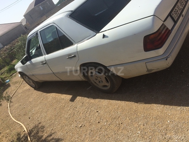 Mercedes E 230 1989, 626,632 km - 0.2 l - Bakı
