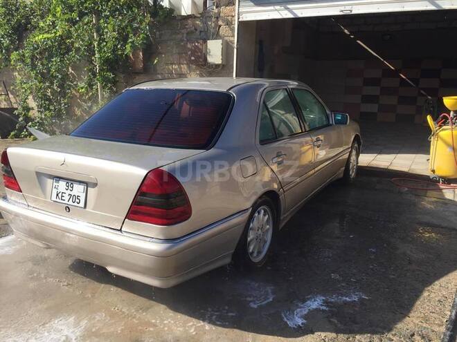 Mercedes C 230 1999, 260,000 km - 2.3 л - Bakı