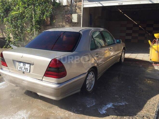 Mercedes C 230 1999, 260,000 km - 2.3 л - Bakı