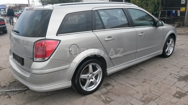 Opel Astra 2005, 173,000 km - 1.7 l - Sumqayıt