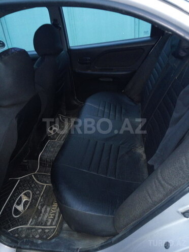Hyundai Sonata 2004, 27,000 km - 2.0 l - Qusar