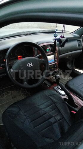 Hyundai Sonata 2004, 27,000 km - 2.0 l - Qusar