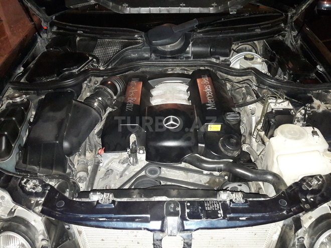Mercedes E 240 2001, 163,253 km - 2.4 л - Yevlax