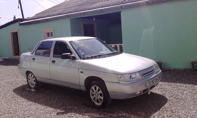 LADA (VAZ) 2110 2005, 110,000 km - 1.6 l - Quba