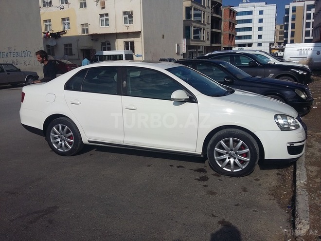 Volkswagen Jetta 2007, 218,300 km - 1.6 l - Bakı