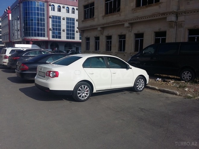 Volkswagen Jetta 2007, 218,300 km - 1.6 l - Bakı