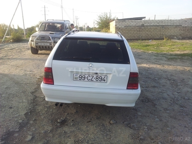 Mercedes C 200 1997, 262,000 km - 2.0 l - Xaçmaz