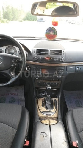 Mercedes E 300 2006, 256,000 km - 3.0 l - Gəncə