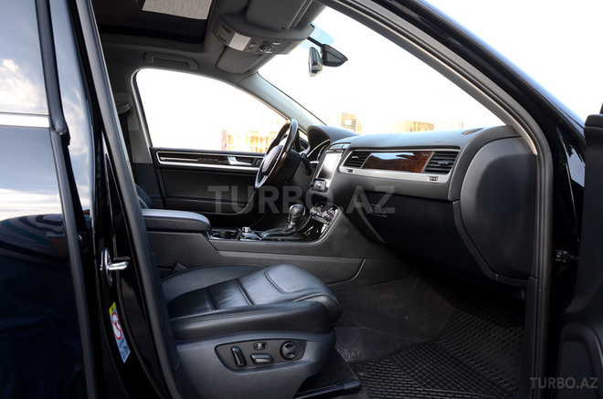 Volkswagen Touareg 2012, 78,800 km - 3.6 l - Bakı