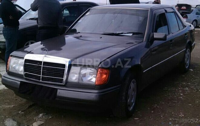 Mercedes E 230 1991, 579,000 km - 2.3 l - Sumqayıt