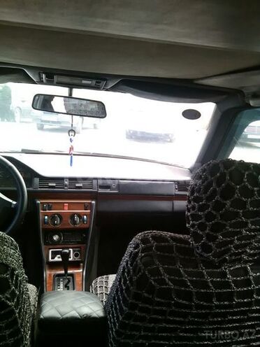 Mercedes E 230 1991, 579,000 km - 2.3 l - Sumqayıt