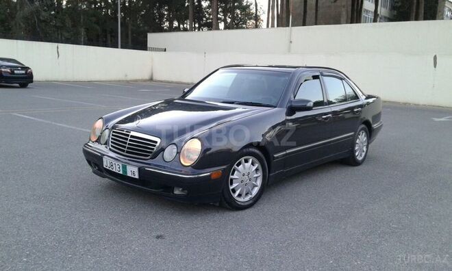 Mercedes E 220 2000, 240,000 km - 2.2 l - Sumqayıt