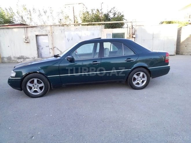 Mercedes C 180 1995, 176,545 km - 1.8 l - Bakı
