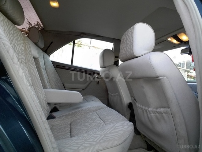 Mercedes C 180 1995, 176,545 km - 1.8 l - Bakı