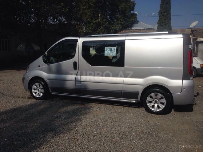 Opel Vivaro 2007, 285,000 km - 2.0 l - Gəncə