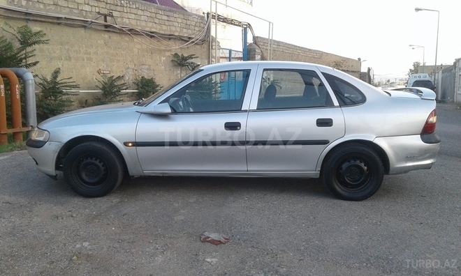 Opel Vectra 1996, 26,000 km - 1.6 л - Bakı