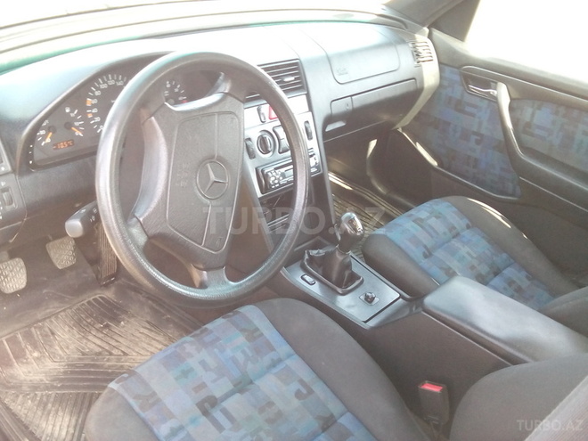 Mercedes C 180 1997, 318,861 km - 1.8 l - Xudat