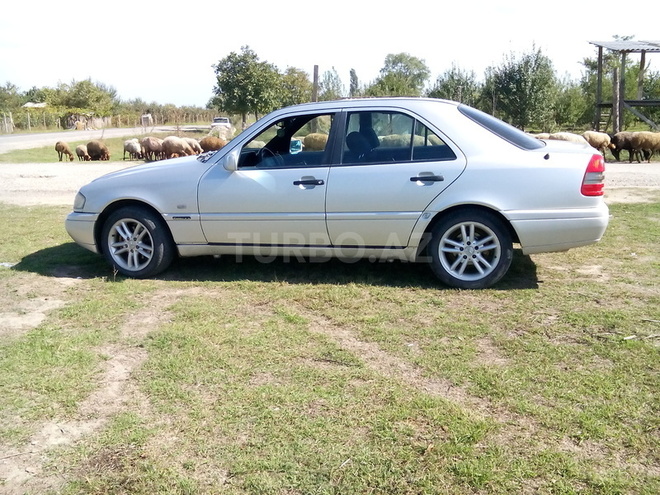 Mercedes C 180 1997, 318,861 km - 1.8 l - Xudat